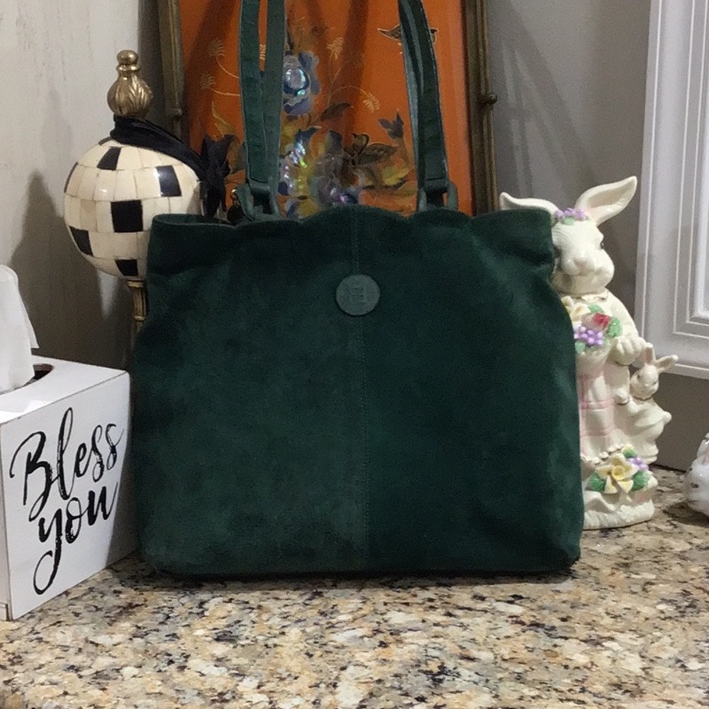 RARE Fendi Elegant Green Suede Tote Handbag - Picture 1 of 9